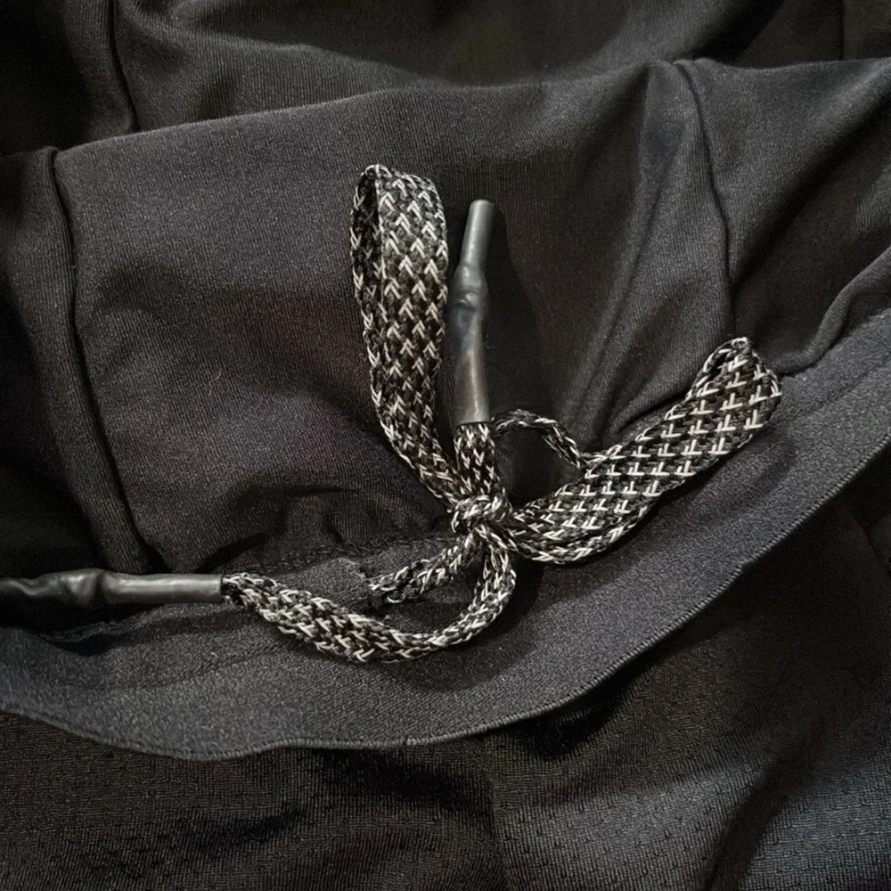 Boys workout shorts - Picture 3 of 6